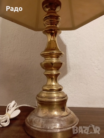 Красива голяма старинна лампа, снимка 2 - Настолни лампи - 52340669
