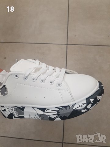 Дамски обувки, снимка 4 - Дамски ежедневни обувки - 40462338