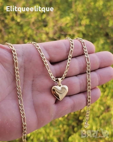 колиета със сърца