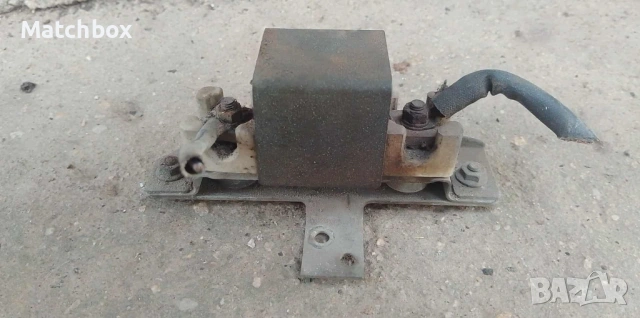 Реостат пренапрежение климатик за Мерцедес 124, снимка 3 - Части - 47509634