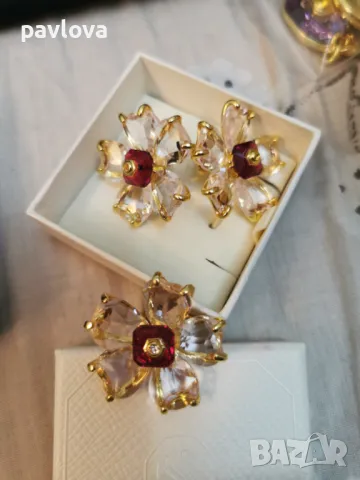 Сет сваровски Swarovski, снимка 5 - Бижутерийни комплекти - 48429367