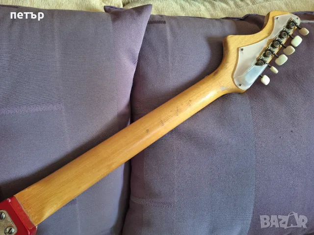 Ретро Ел.китара Йолана Стар, снимка 9 - Китари - 49139087