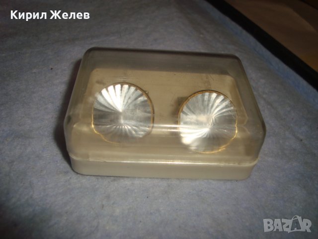 СТАРИ ПОЗЛАТЕНИ БУТОНЕЛИ ОРНАМЕНТИРАНИ КОПЧЕТА за МАНШЕТИ РЪКАВЕЛИ с КУТИЙКА 15053, снимка 8 - Антикварни и старинни предмети - 37590648