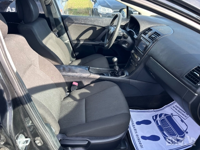 Toyota Avensis Бензин, снимка 11 - Автомобили и джипове - 52393202