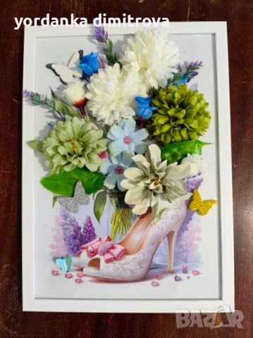 Специално за осми март. Рамка с изкуствени цветя. , снимка 2 - Картини - 49504988