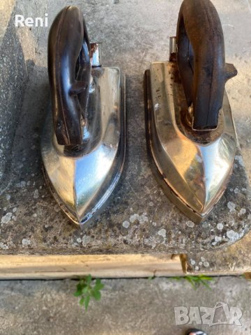 Стари ретро ютии, 2 броя, снимка 4 - Антикварни и старинни предмети - 33526217