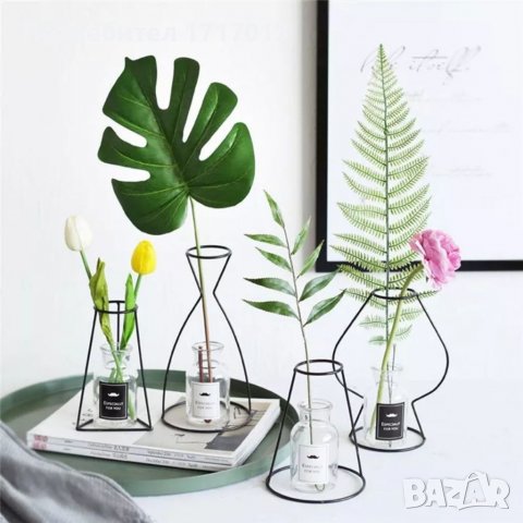 Метална ваза / Ваза с метална рамка / Златиста ваза , снимка 4 - Декорация за дома - 34193037