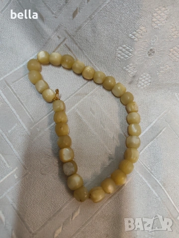 Масивна стара броеница от естествен седеф – 61 грама,30 зърна 