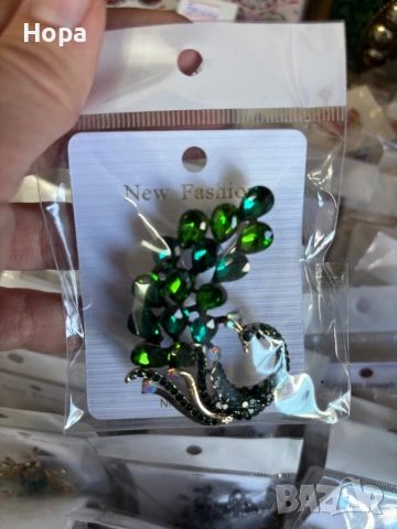 Брошки, снимка 11 - Други - 20685683