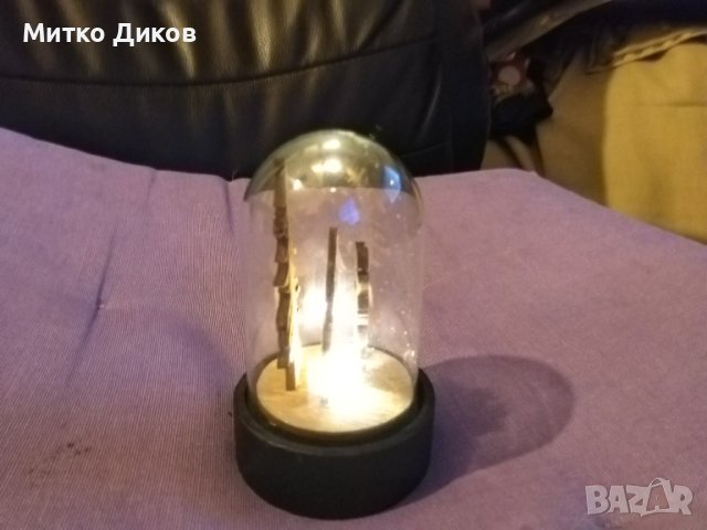 Новогодишна украса елен и бор свети Н-95 фи 57 с две батерии LR-44 свети Н-95мм и фи-57мм, снимка 7 - Декорация за дома - 43038103