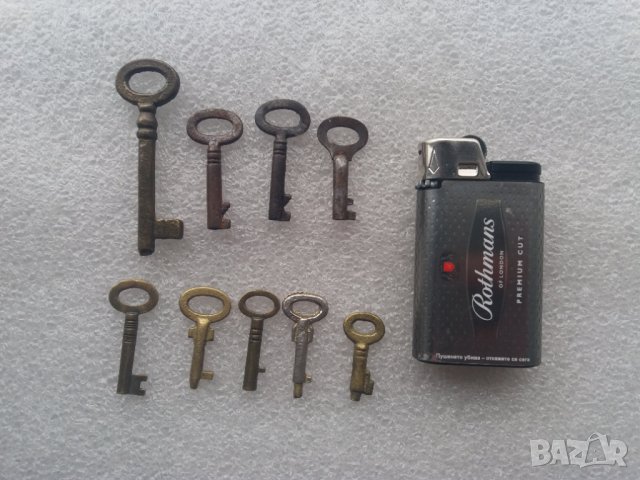 Антикварни бронзови ключове 9 броя, снимка 4 - Антикварни и старинни предмети - 28207812