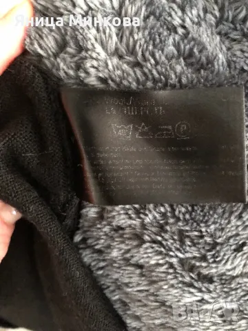 Дамски пуловер Hugo Boss, снимка 6 - Други - 47737378