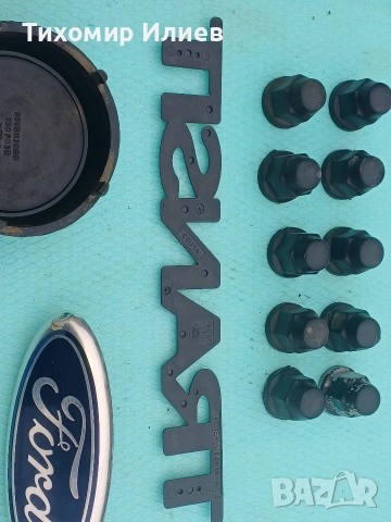 Капачка за джанта и емблеми за Форд Транзит , снимка 2 - Части - 52977114