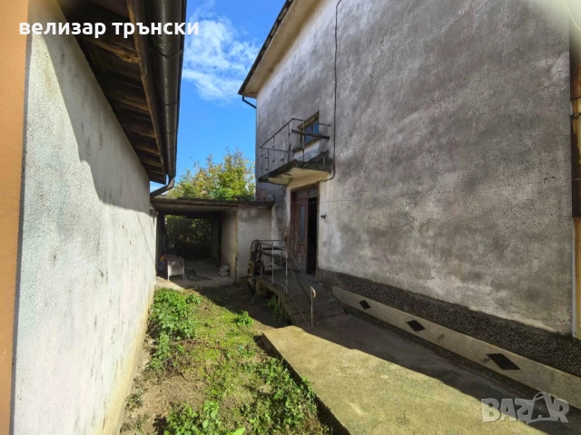къща двуетажна с магазин, снимка 8 - Къщи - 52160344
