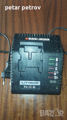 Продавам зарядно Black&Decker, снимка 1 - Винтоверти - 43923372