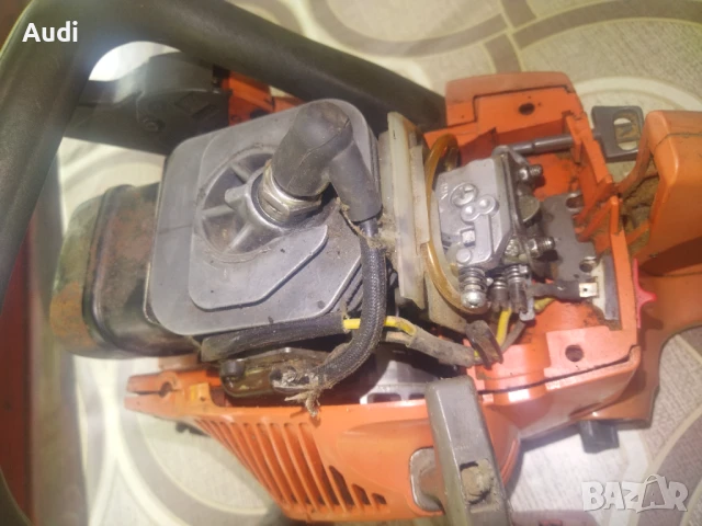 Бензинова резачка за дърва HUSQVARNA 142, снимка 3 - Градинска техника - 50725203