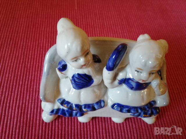 Порцеланова статуетка. , снимка 2 - Антикварни и старинни предмети - 28405034