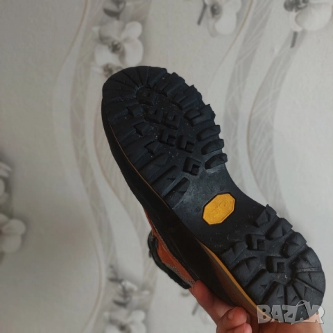 Туристически обувки Garmont Tower Trek GTX номер 41 водоустойчиви , снимка 9 - Други - 51839805