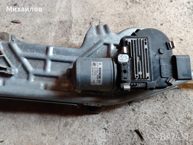 Механизъм с моторче за предните чистачки от Форд Галакси 2.0,бензин 116к.с.Ford Galaxy, снимка 5 - Части - 43788833