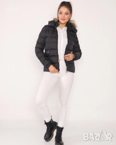 Дамско яке Moncler - XS/S, снимка 2 - Якета - 52919098