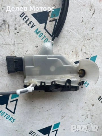 Брава за предна лява врата 16942676 от Peugeot 5008, 1.6 BlueHDI, automatic, 120 ph., снимка 2 - Части - 51431378