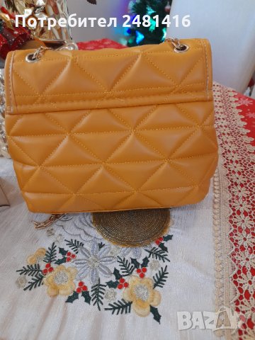 Дамска чанта, снимка 4 - Чанти - 35350916