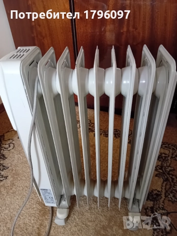 Маслен радиатор Delonghi, снимка 2 - Радиатори - 52927102