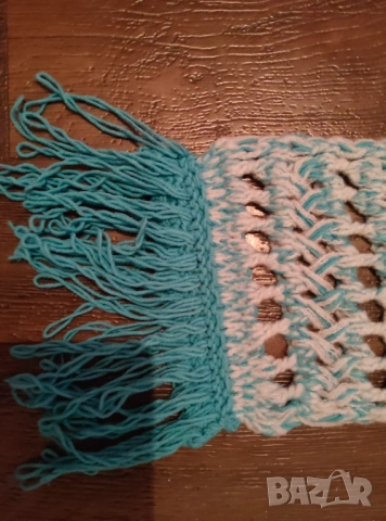 Шал BENETTON, ръчна плетка, много рядък модел., снимка 6 - Шалове - 52848768