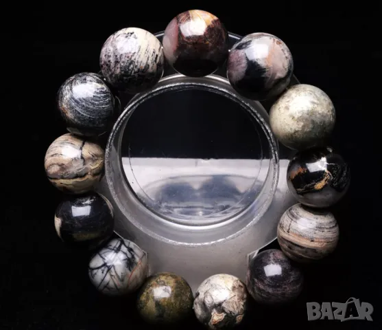 Гривна 18мм, черен цъвтящ жадеит 111гр. подходяща за подарък