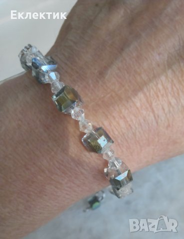 Кристални гривни, снимка 12 - Гривни - 35637595