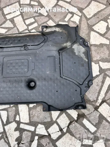 Кора под скоростна кутия за Мерцедес Ц-класа W204. A2045203323, снимка 3 - Аксесоари и консумативи - 49718677