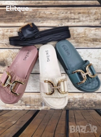 Луксозни дамски чехли с елегантни златисти елементи, снимка 2 - Чехли - 52871922