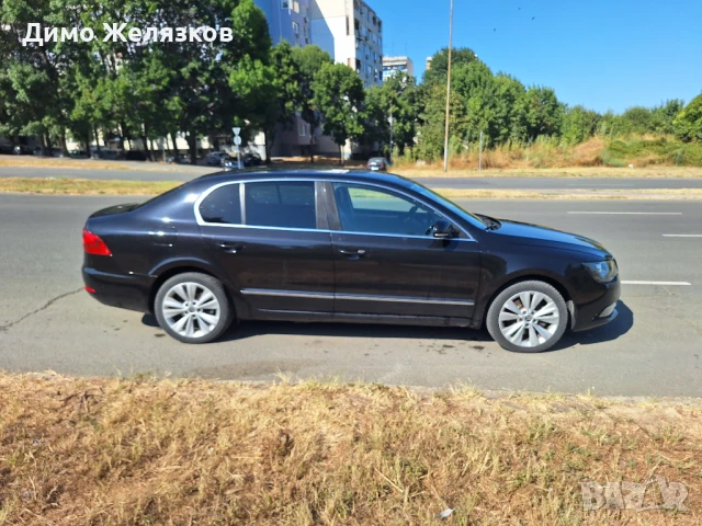 Skoda Superb 2.0TDI DSG FACELIFT, снимка 2 - Автомобили и джипове - 50947775