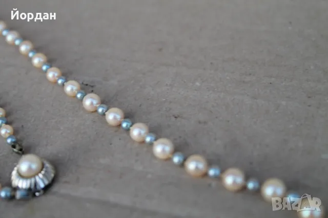 Дамско колие с естествени перли и със закопчалка от бяло  злато, снимка 5 - Колиета, медальони, синджири - 48728747