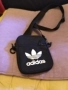 Adidas  original Мъжка чантичка Fest Bag Tref EI7411 нова 125х180мм, снимка 1