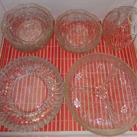 Стъклени купички и чинийки за различни десерти и ядки, снимка 1 - Чинии - 26848469