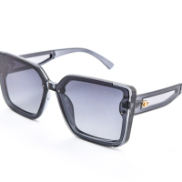 Маркови слънчеви очила -70%?, снимка 4 - Слънчеви и диоптрични очила - 44853846
