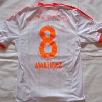 Байерн Мюнхен 2012/13 оригинална футболна тениска Адидас фланелка за футбол с номер 8 JAVI MARTINEZ , снимка 1 - Футбол - 33331588