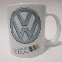 Бяла порцеланова чаша с логото на Фолксваген МК III / VW MK III, снимка 2 - Чаши - 28512036