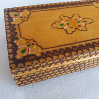 Стара дървена кутия, снимка 3 - Други ценни предмети - 36447752