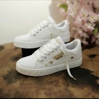 Дамски спортни обувки Guess бяло, снимка 1 - Дамски ежедневни обувки - 29049204