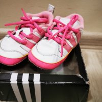 Бебешки маратонки /буйки Adidas да момиче 18 номер, снимка 2 - Бебешки обувки - 40058275