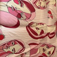 Голям копринен шал ( десен женски лица), снимка 4 - Шалове - 40223699