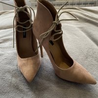 Елегантни дамски обувки