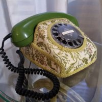 Ретро тапициран телефон, снимка 6 - Антикварни и старинни предмети - 27429885