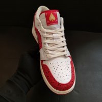 Nike Air Jordan 1 Low Spades SE Найк Обувки 44 размер номер , снимка 4 - Маратонки - 37042627