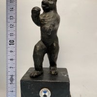 Арт деко фигура на кралска мечка върху стъпаловидна мраморна основа, снимка 3 - Статуетки - 42961679