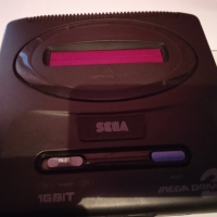 Игрова Конзола SEGA Mega Drive II (Genesis) 16bit Модел:MK-1631-07 SegaEnterprisesLTD(Made In Japan), снимка 1 - Други игри и конзоли - 36337042