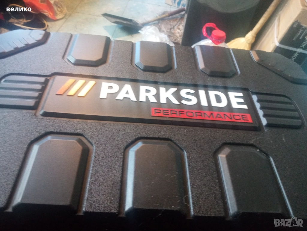 Продавам акумулаторен ъглошлайф 230 мм., снимка 1