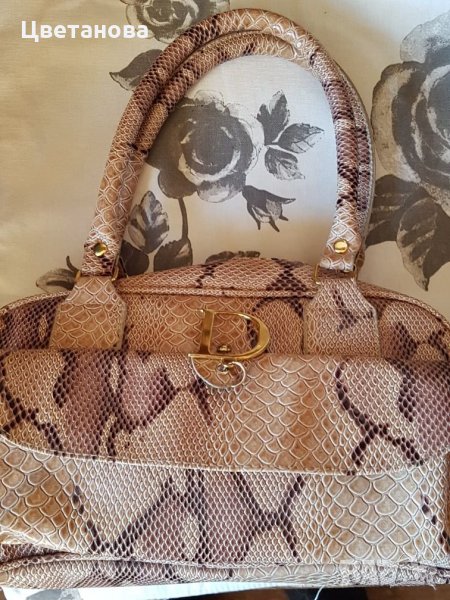 Дамска чанта Диор в Чанти в гр. Правец - ID27620512 — Bazar.bg